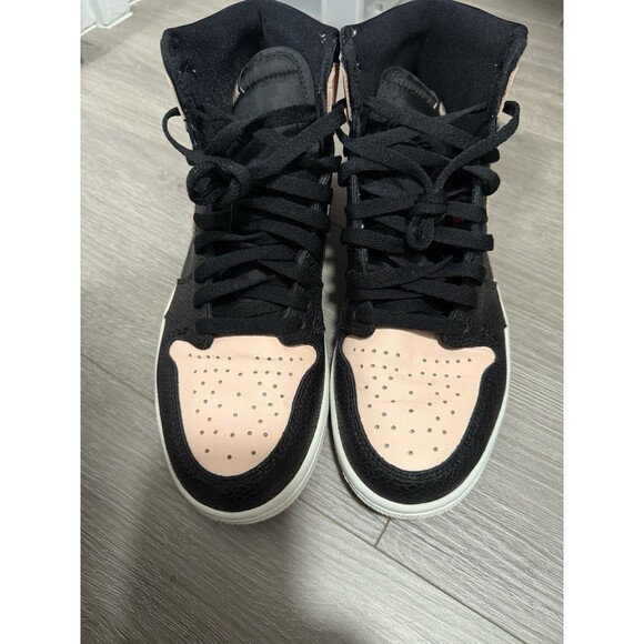 Air Jordan 1 Retro High OG “Crimson Tint” (April 2019) Men Size 8.5 NoBox - Picture 1 of 7